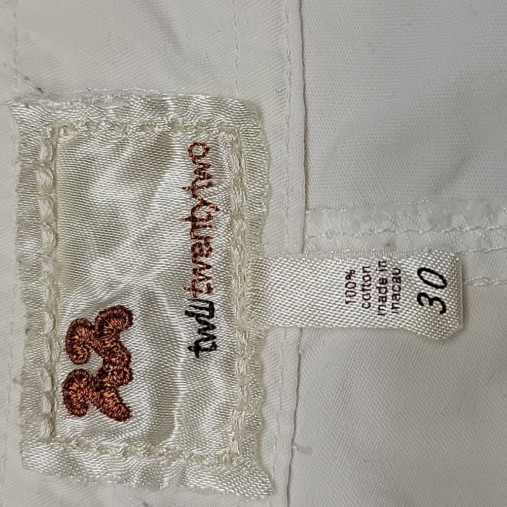 Shorts - Picture 6 of 7